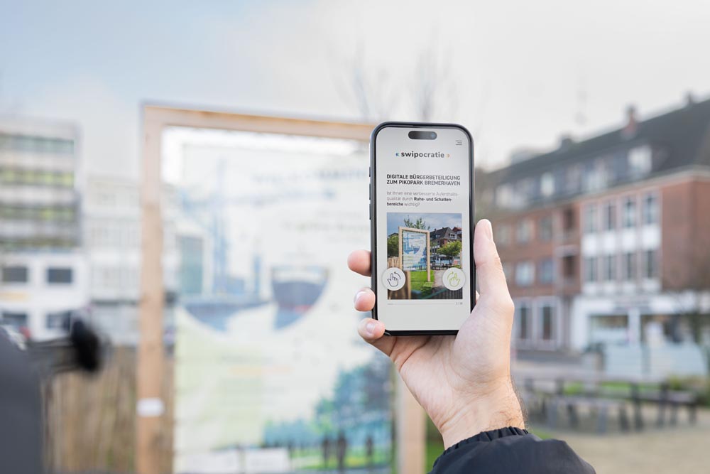 Mit einem einfachen Wischen über den Handy-Bildschirm können die Fragen zum neuen PikoPARK beantwortet werden