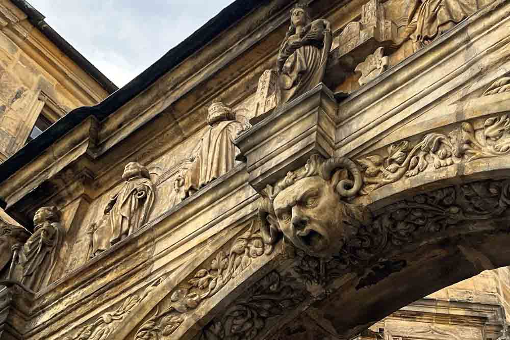 Schöne Pforte, Auri Tusa