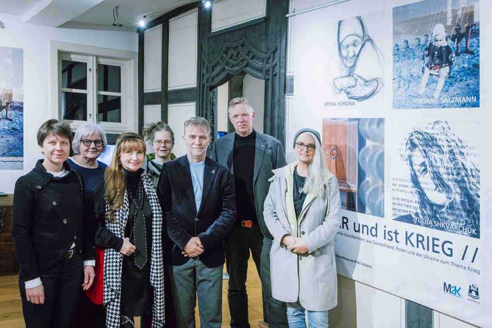 Iryna Vorona, Monika Kiekenap-Wilhelm, Sabina Kaluza, Nicole Trnka, Andreas Klaffehn, Frank Hocke und Yvonne Salzmann
