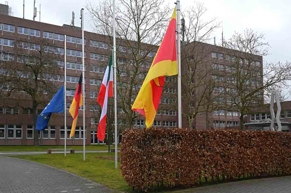 Flaggen auf Halbmast