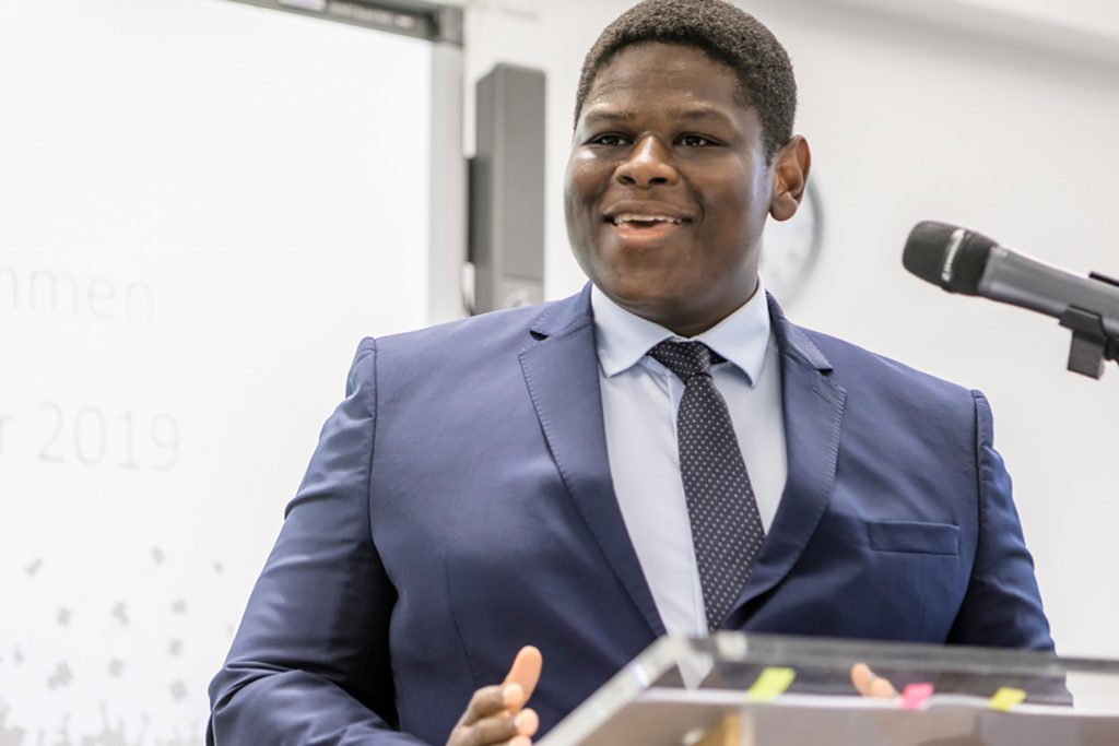 Prof. Dr. Lorenz Narku Laing, Professor für Sozialwissenschaften und Rassismusforschung an der Evangelischen Hochschule Bochum sowie Träger des Landeslehrpreises NRW 2025. (Foto: Thomas Kierok)