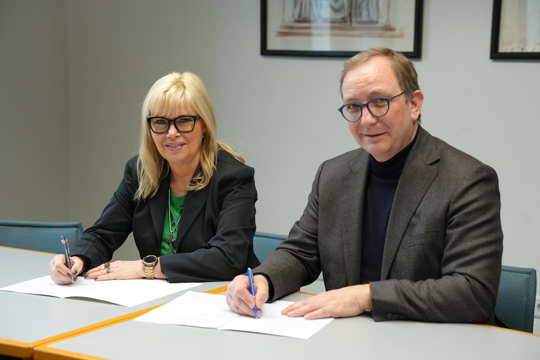 Salzlandkreis und Magdeburg arbeiten bei Notrufen künftig enger zusammen