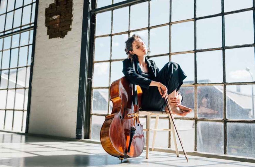 Anastasia Kobekina spielt im Gustav-Lübcke-Museum