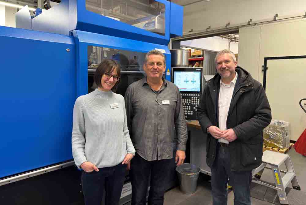 Karina Schiweck, Kommunale Koordinierungsstelle "Kein Abschluss ohne Anschluss - Übergang Schule-Beruf im Märkischen Kreis und Torsten Urban, International Network Cluster Manager des Kunststoff-Instituts Lüdenscheid und Sebastian Wagemeyer, Bürgermeister der Stadt Lüdenscheid