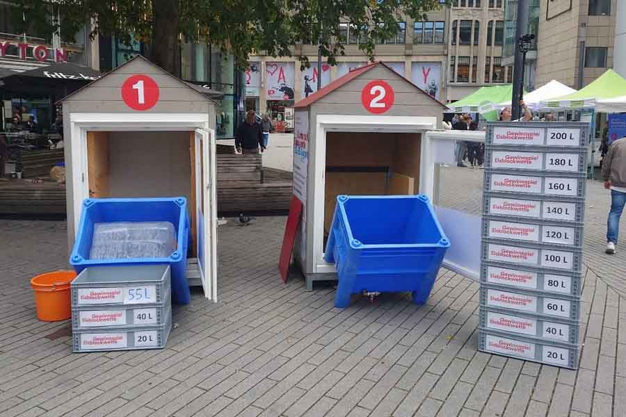 Eisblockwette 2025 auf dem Schadowplatz