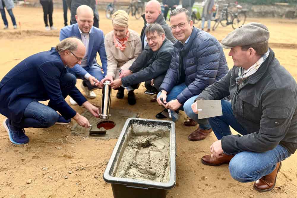 Grundsteinlegung für Schwerins erstes Fahrradparkhaus