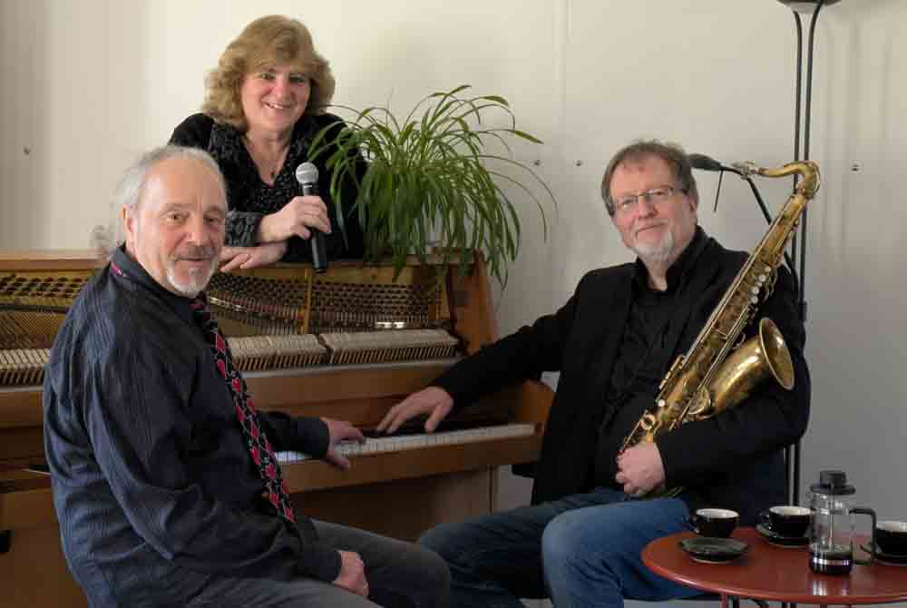 Jörg Budde und Werner Melzig mit Fachleiterin Sabine Miermeister