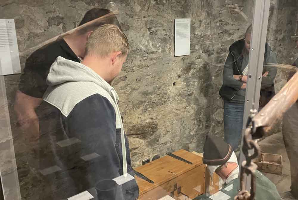 Teilnehmer beim Escape-Room