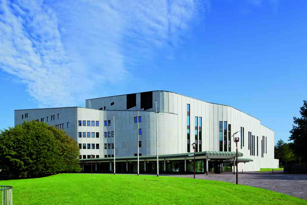 Außenansicht Aalto-Theater