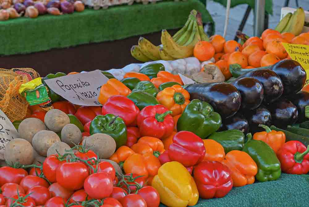 Stadt mit Obst und Gemüse