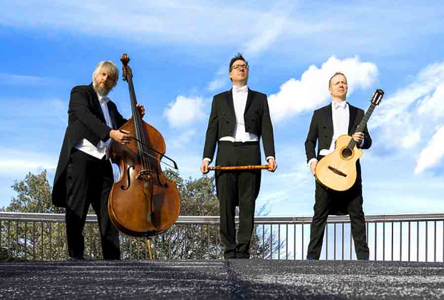 Trio Wildes Holz