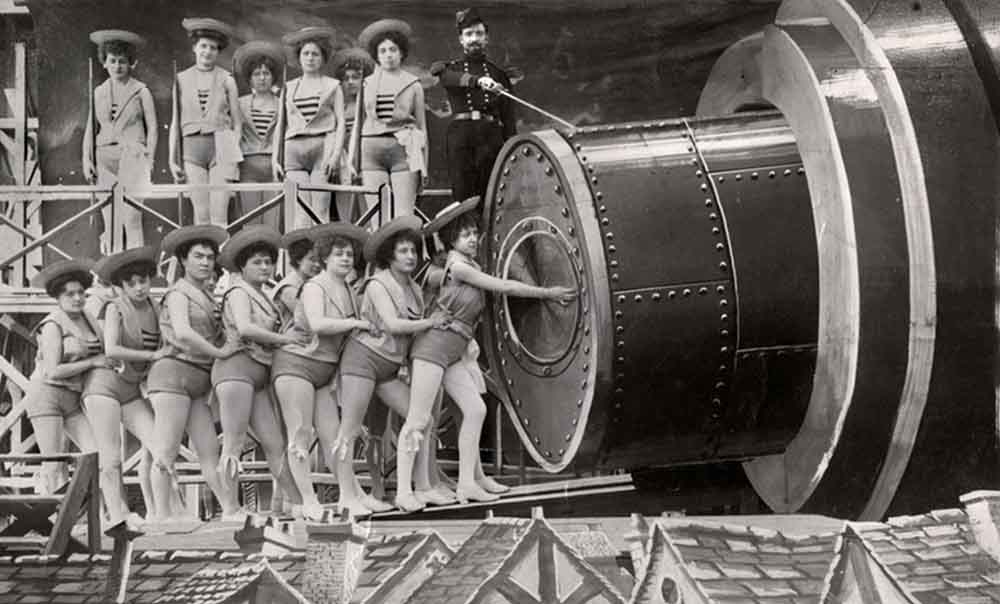 Filmstill aus "Die Reise zum Mond"