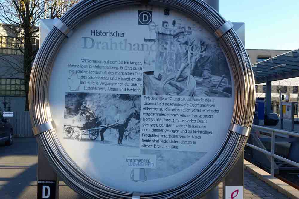 Infoschild zum Drahthandelsweg