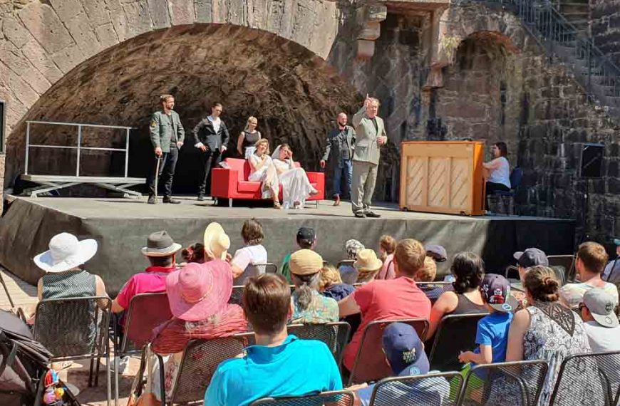 Burg Wertheim: „Der Barbier von Sevilla“ für Kinder