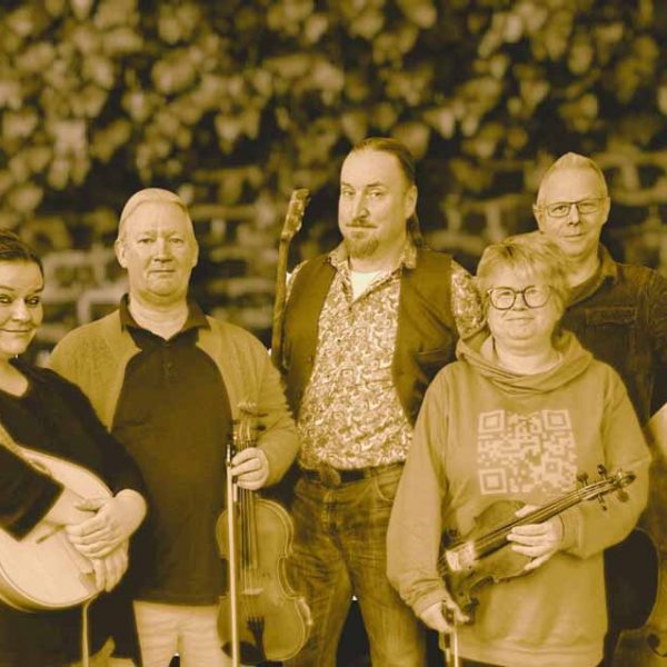 Die „Krippenreiter“ spielen im Musikpavillon Hamm