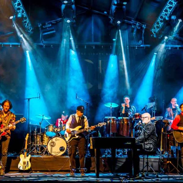 „Joel – A Tribute to Billy Joel“ spielt auf der Wertheimer Burg