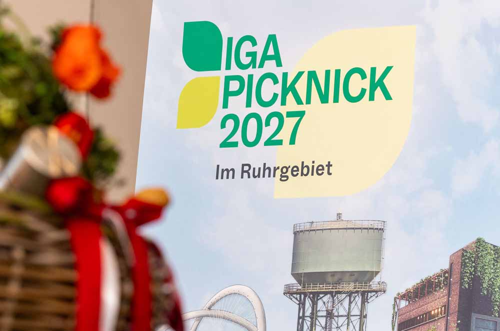 Plakat zur Internationalen Gartenausstellung