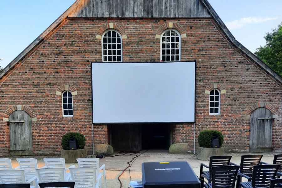 Leeres Open-Air-Kino