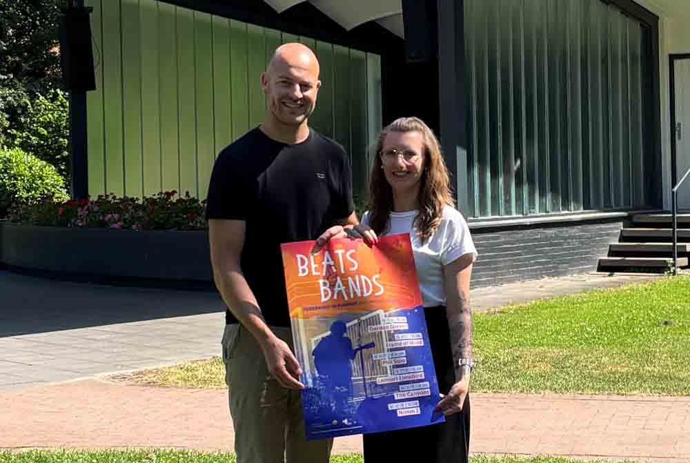 Christoph Hermes und Celine Buchwald präsentieren das Feierabendformat Beats & Bands im Kurpark