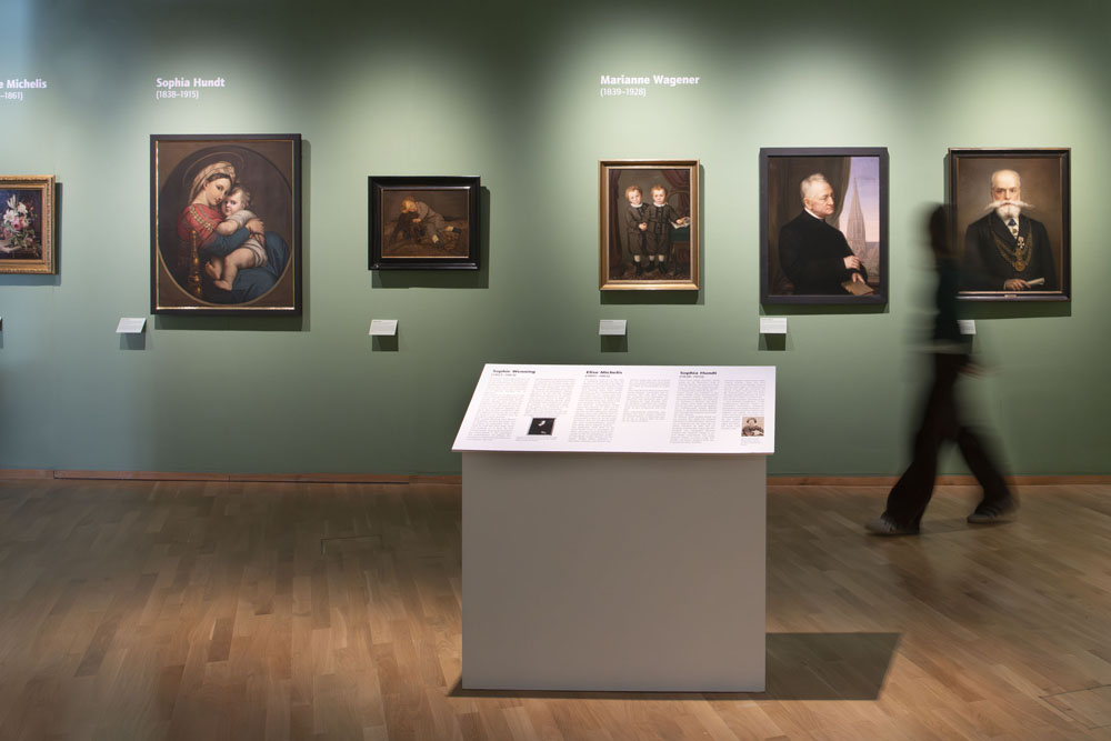 Blick in Ausstellung "Münsters Malerinnen"