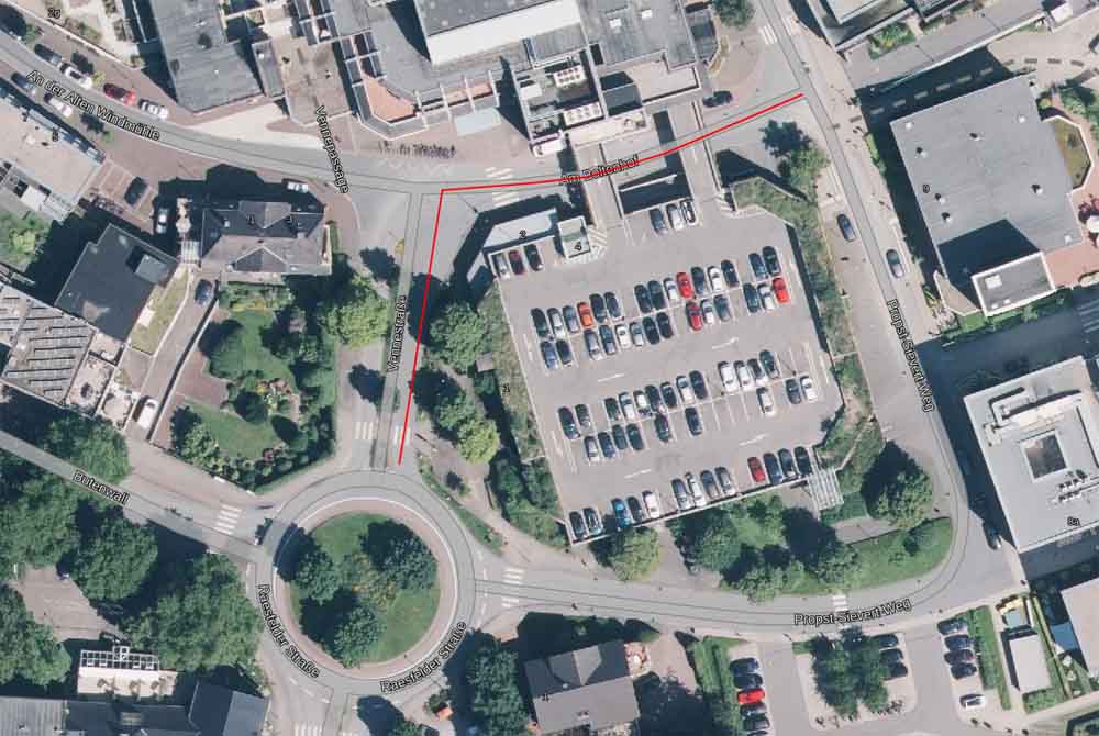 Luftbild des Areals mit Markierung der Sperrung