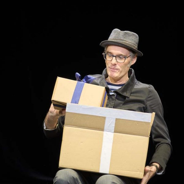 Münster: Familientheater übers Großwerden und Kindbleiben
