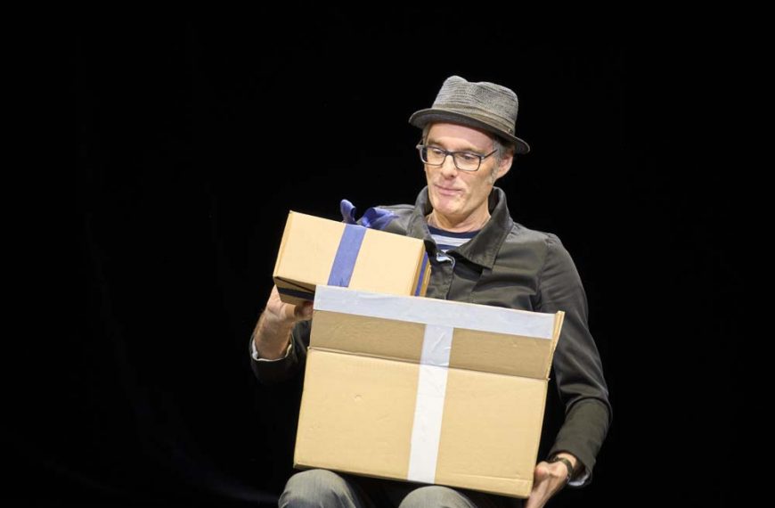 Münster: Familientheater übers Großwerden und Kindbleiben