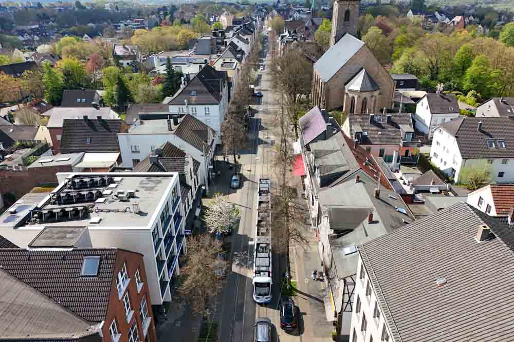Luftbild mit Blick auf die Hattinger Straße