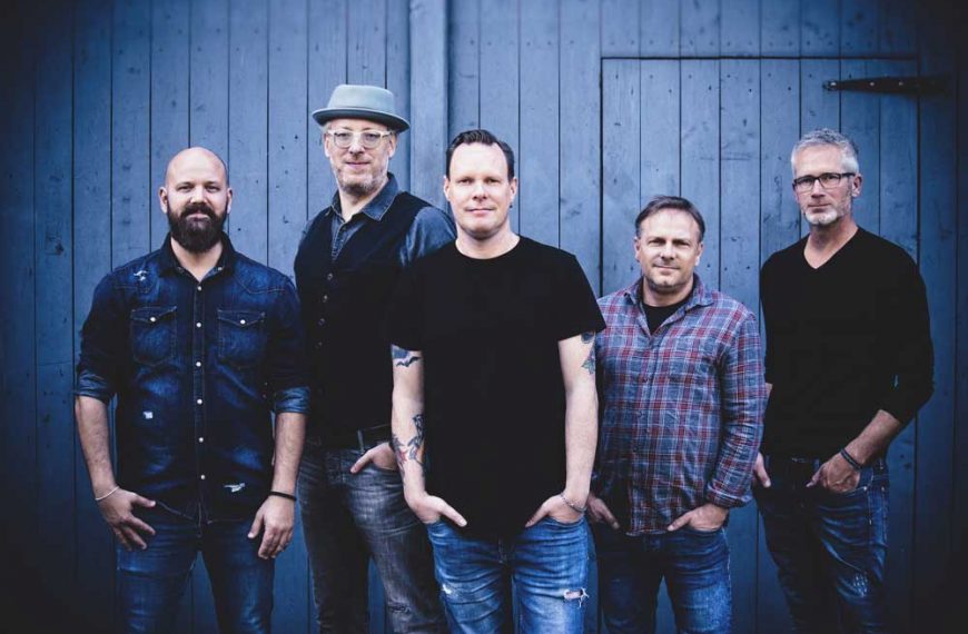 „Brothers in Arms“ spielen auf Burg Wertheim