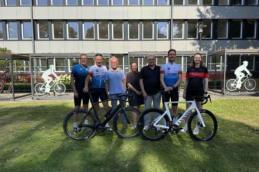 Sebastian Wolter (Adler Weseke 1925 e. V.), Bernhard Weßing (RSF Borken), Johannes Finke (Stadt Sport Verband Borken), Lisa Möller (Leiterin der Borkener Tourist-Information), Rainer Bergmann (Sportamt der Stadt Münster), Sebastian Kaß (RSF Borken) und Kim Schürmann (SG Borken)