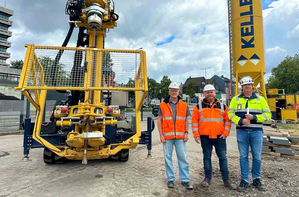 Uwe Ziemann (Planer der Stadt Iserlohn), Daniel Alexander Kujath (Fachgutachter der Firma Dr. Spang) und Martynas Will (Keller Grundbau GmbH)