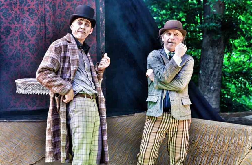 Sherlock Holmes ermittelt auf dem Platz der Kulturen in Unna