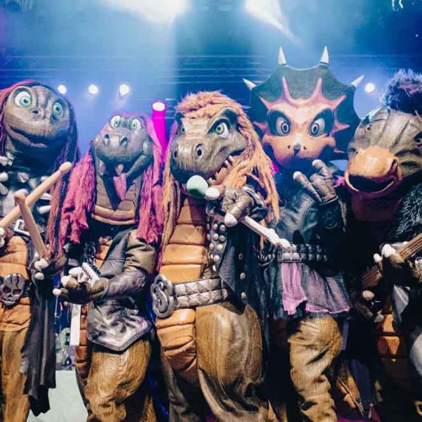 Kindgerechte Dino-Metal-Show auf der Wertheimer Burg
