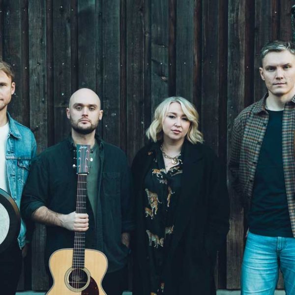 Project Smok & Ainsley Hamill spielen im Glashaus Herten
