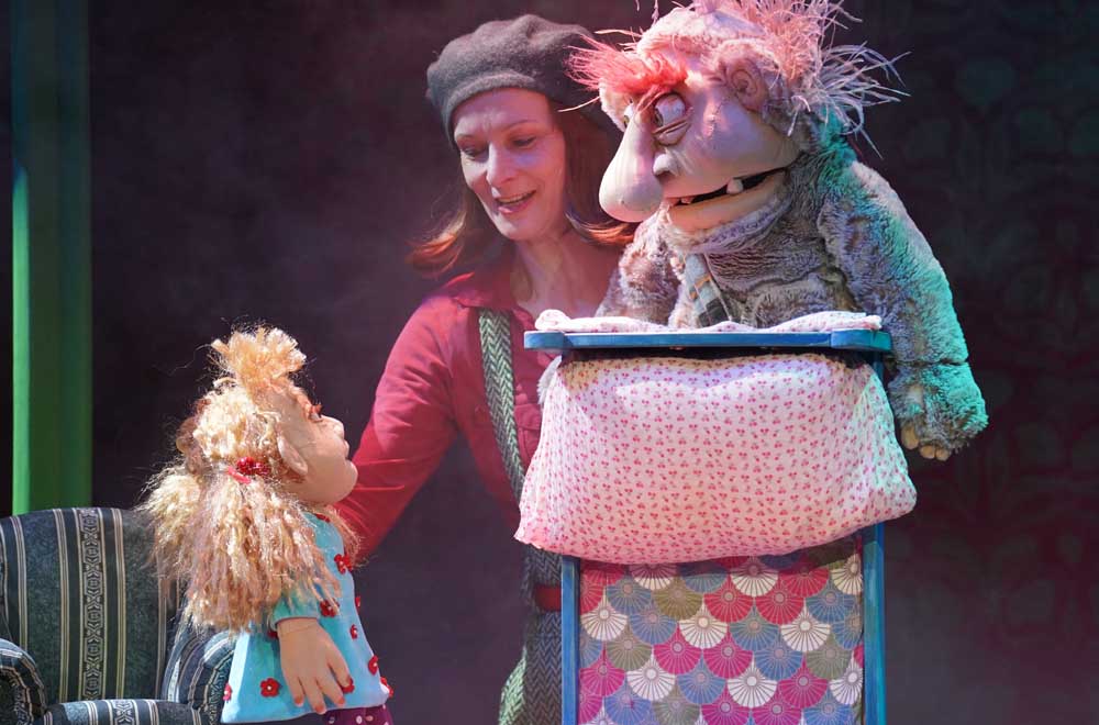 Szene aus dem Kindertheater "Gute Nacht, Carola"