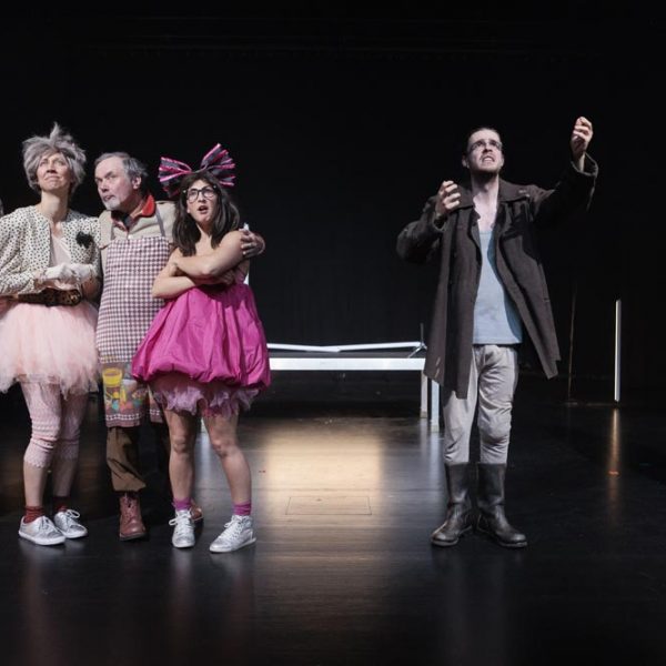 „Draußen vor der Tür“ im Sauerland-Theater