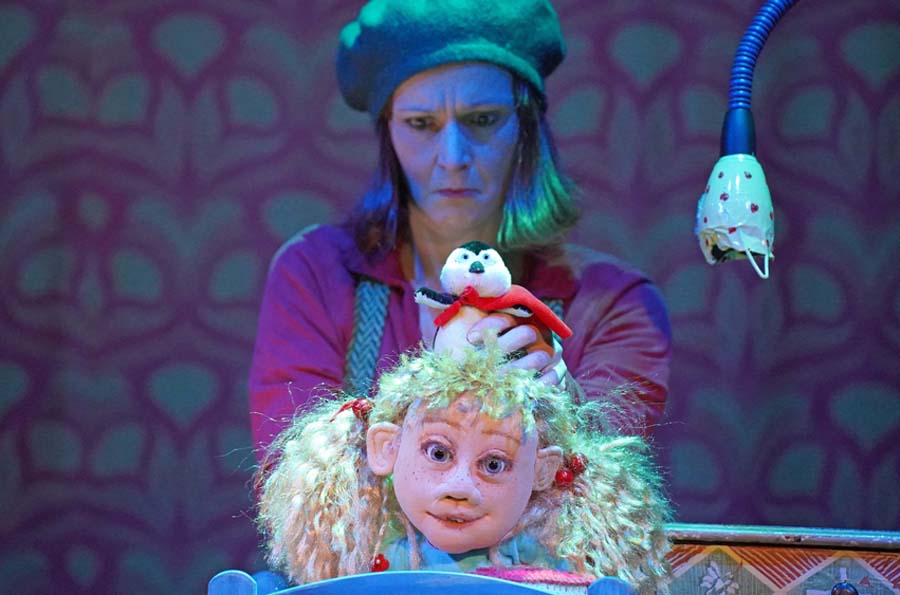 Szene aus dem Kindertheater „Gute Nacht, Carola"