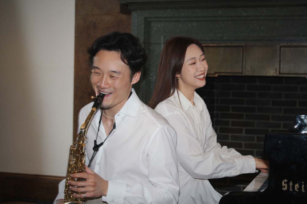 Duo Laterne; Zihao Wang, Xintian Zhu